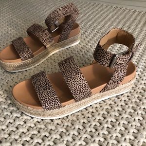 Wild fable chunky sandals
